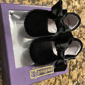 Pediped Faith 0-6 months shoes. Like New